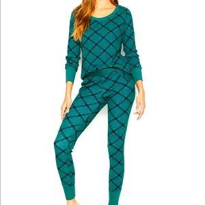 New with tags Victoria’s Secret thermal pj set